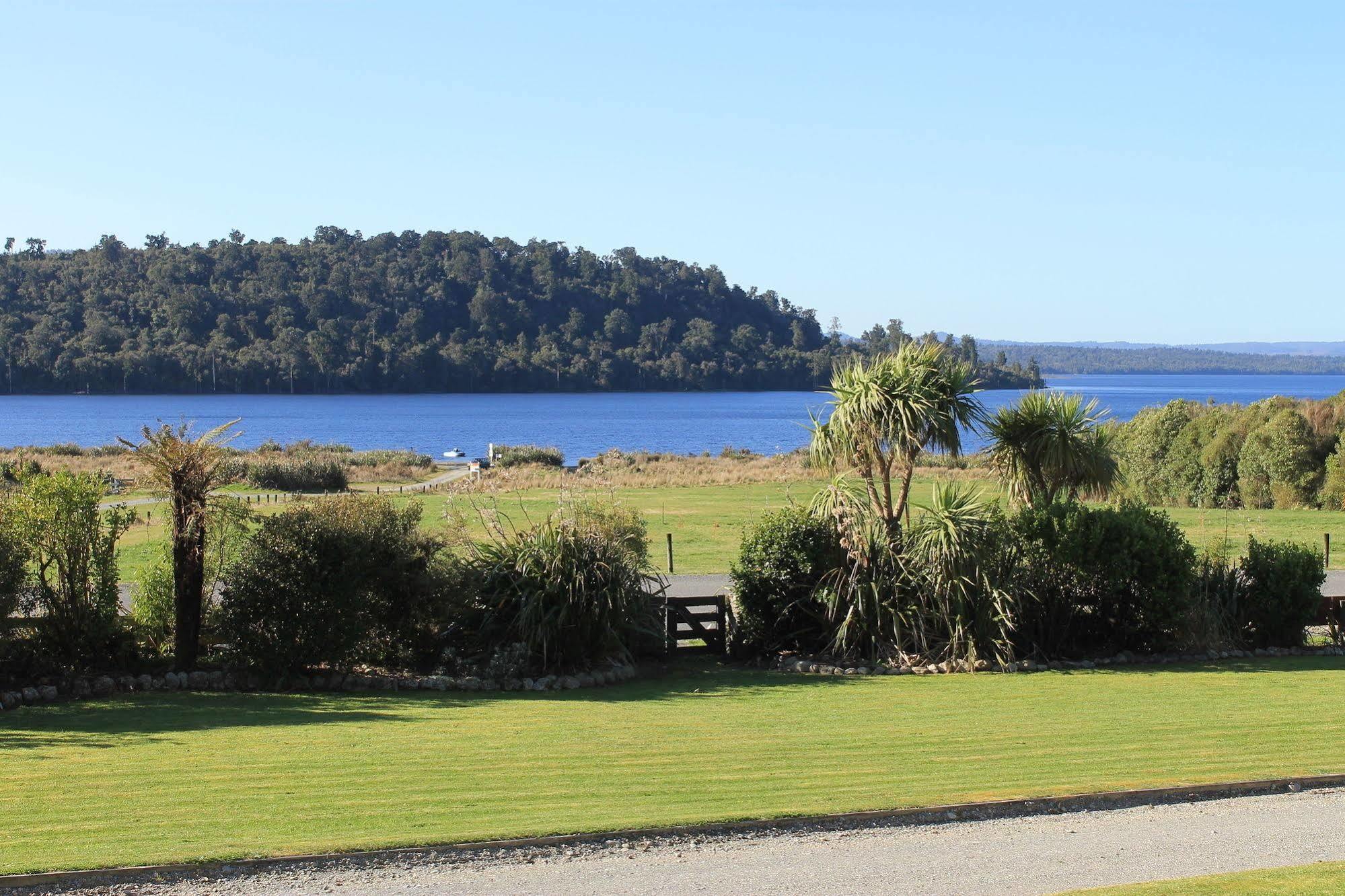 Lake Brunner Eco Lodge モアナ エクステリア 写真